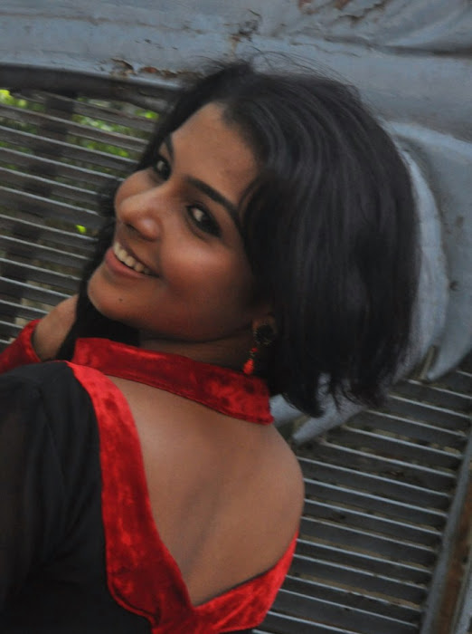 kadhal saranya ,armpit , bra in transparent dress cute stills